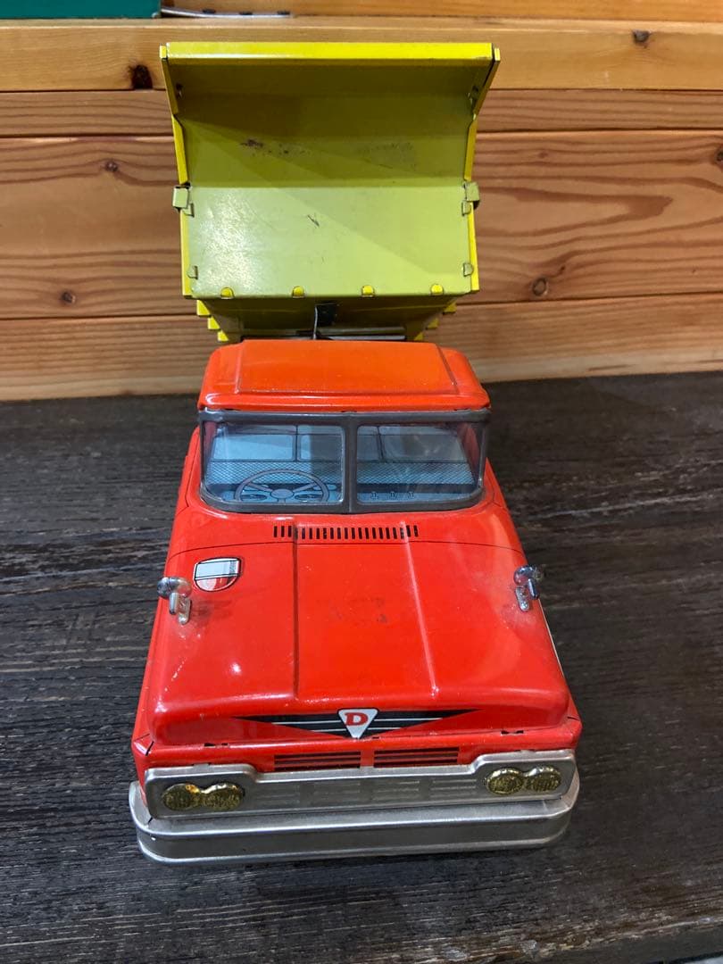 ブリキ玩具箱付き　DAITO フリクションダンプ　ボンネットトラック　昭和レトロ