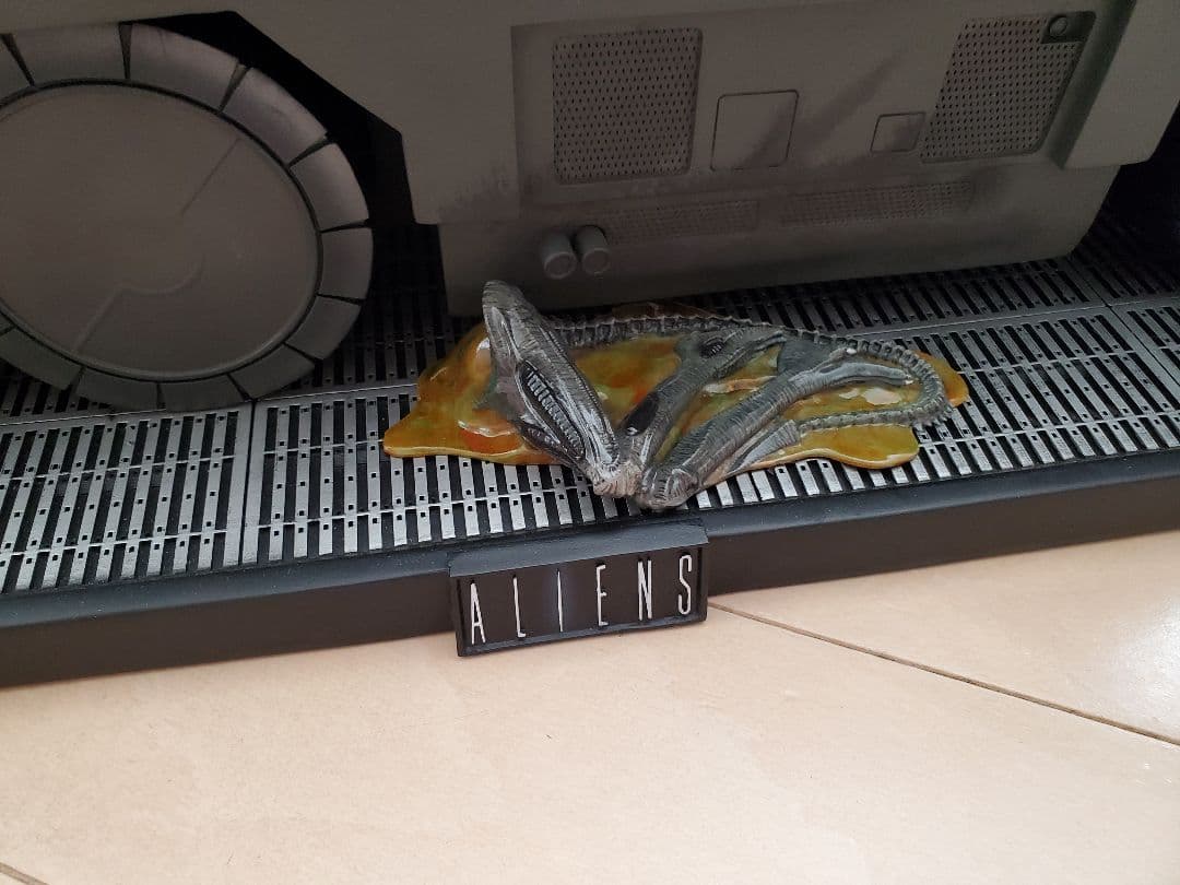 エイリアン2 APC　兵員輸送車　M577