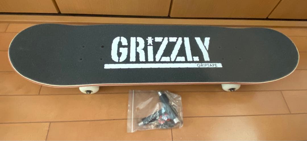 スケボー コンプリート スケートボード 完成品 8インチ