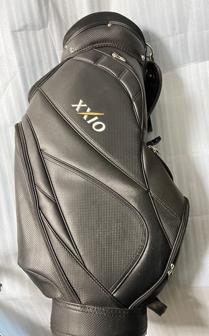 ゼクシオのキャディバック