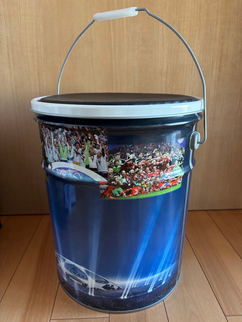 チャンピオンズリーグ 記念 ペール缶 非売品