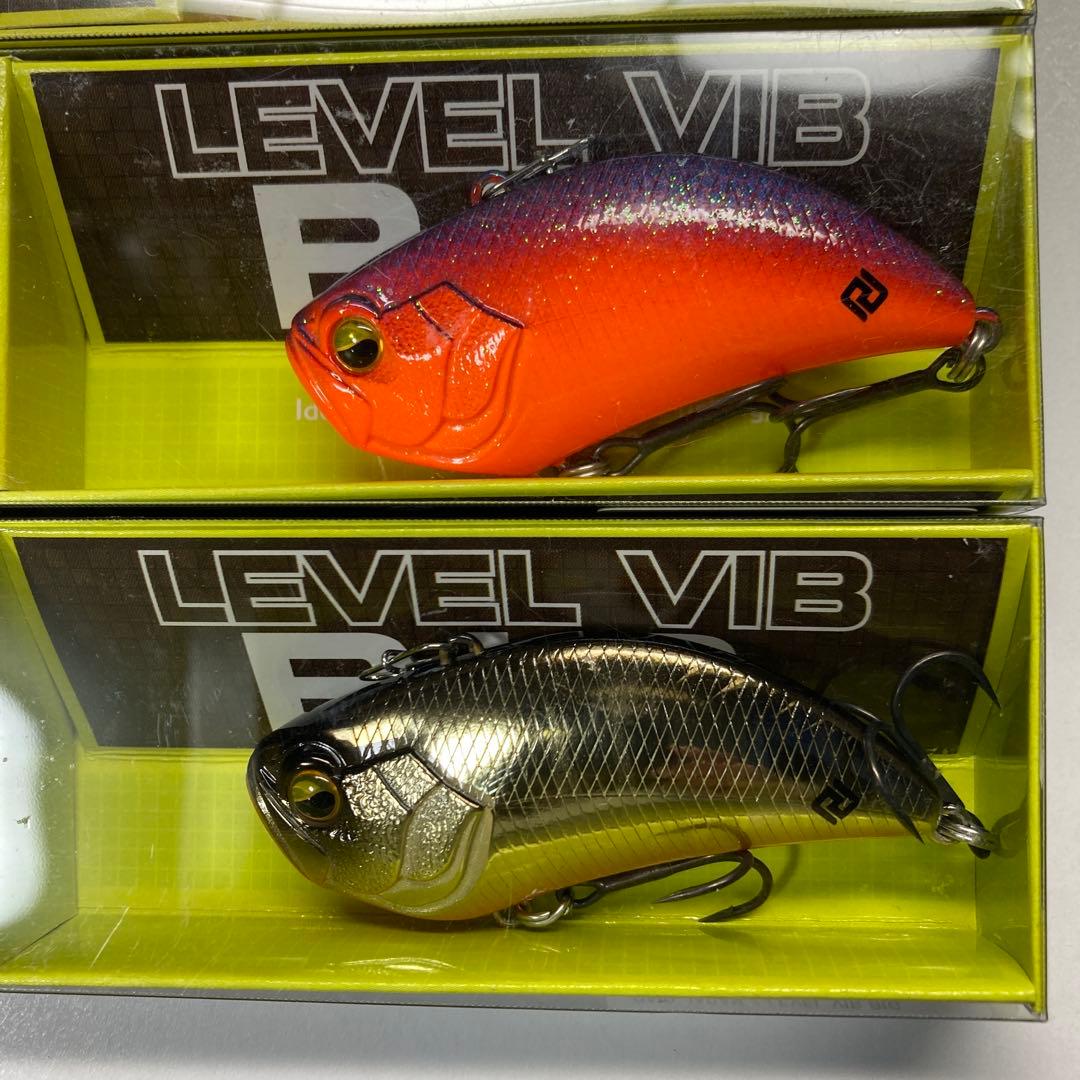 【新品未使用品】レイドジャパン　レベルバイブ／ BIG ２タイプ 4個