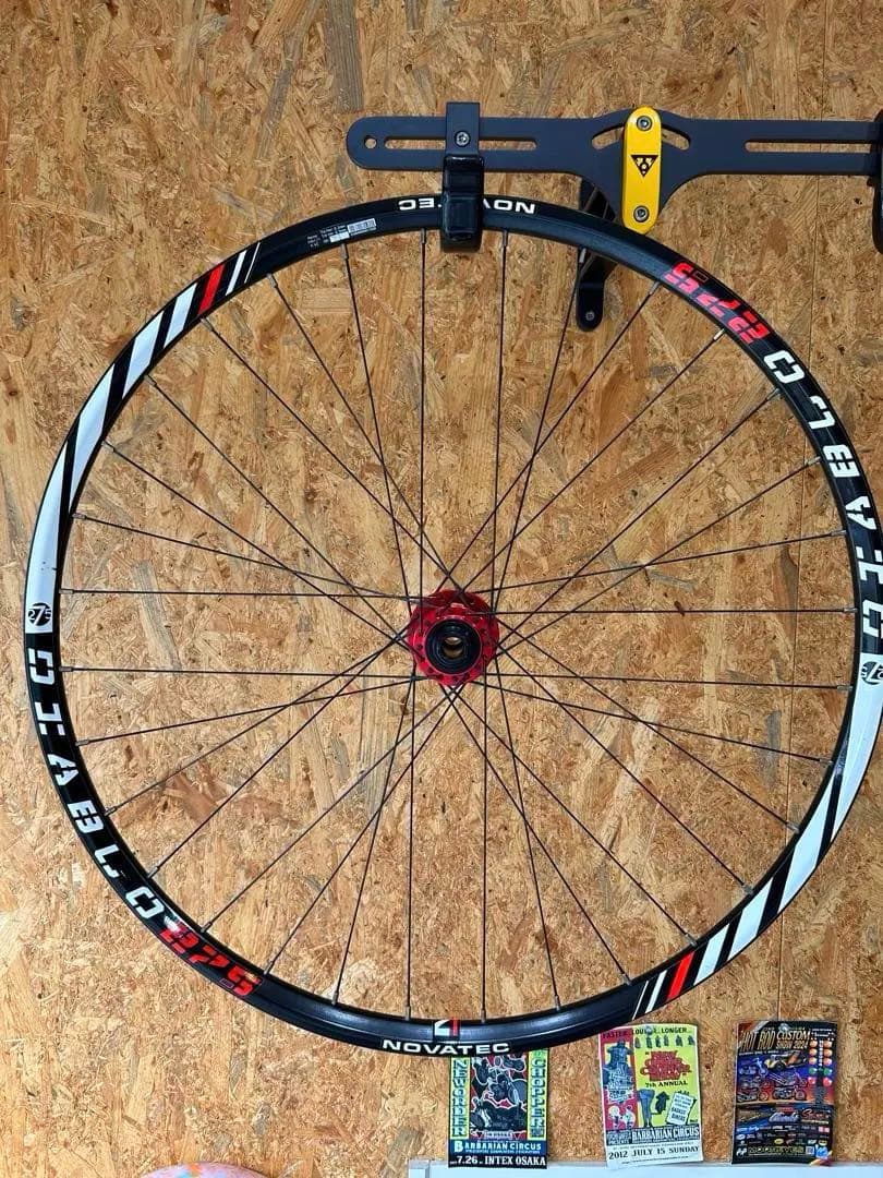 【美品】NOVATEC フロントホイール 27.5 インチ 100×15mm