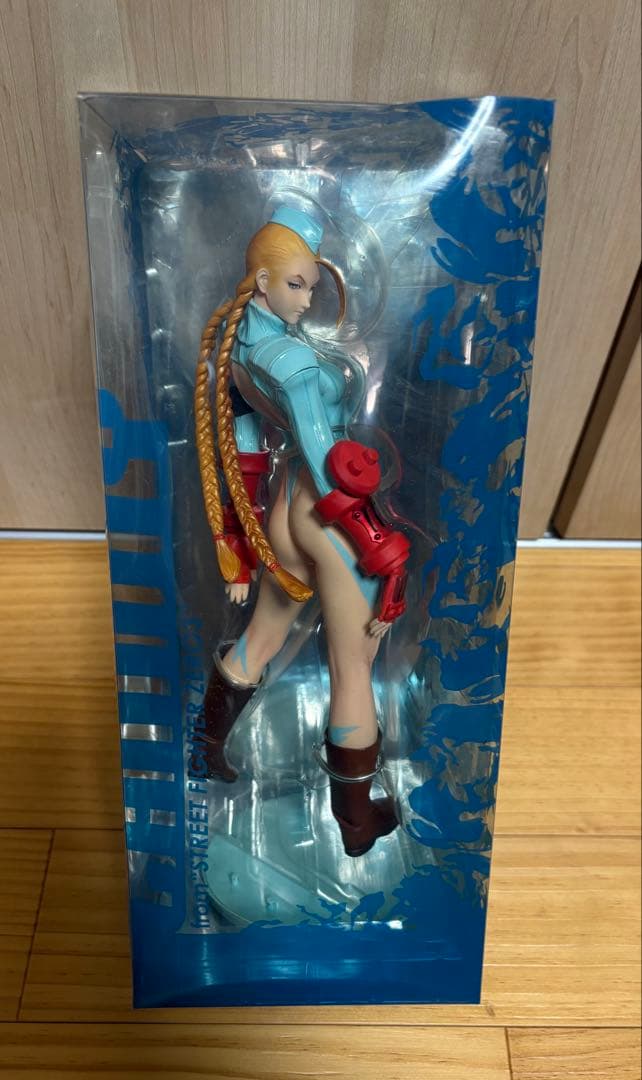 ストリートファイター　キャミィ ブルーフィギュア 　ZERO3