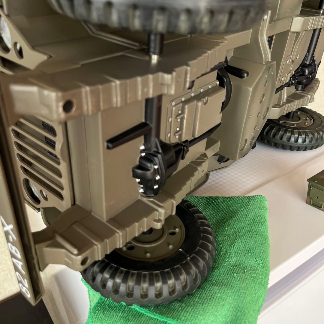ウイルスジープ　1／6サイズ