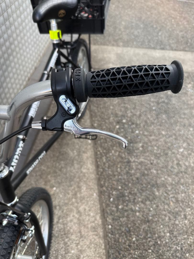 KINASHI CYCLE BMXクルーザーブラック バスケット付き