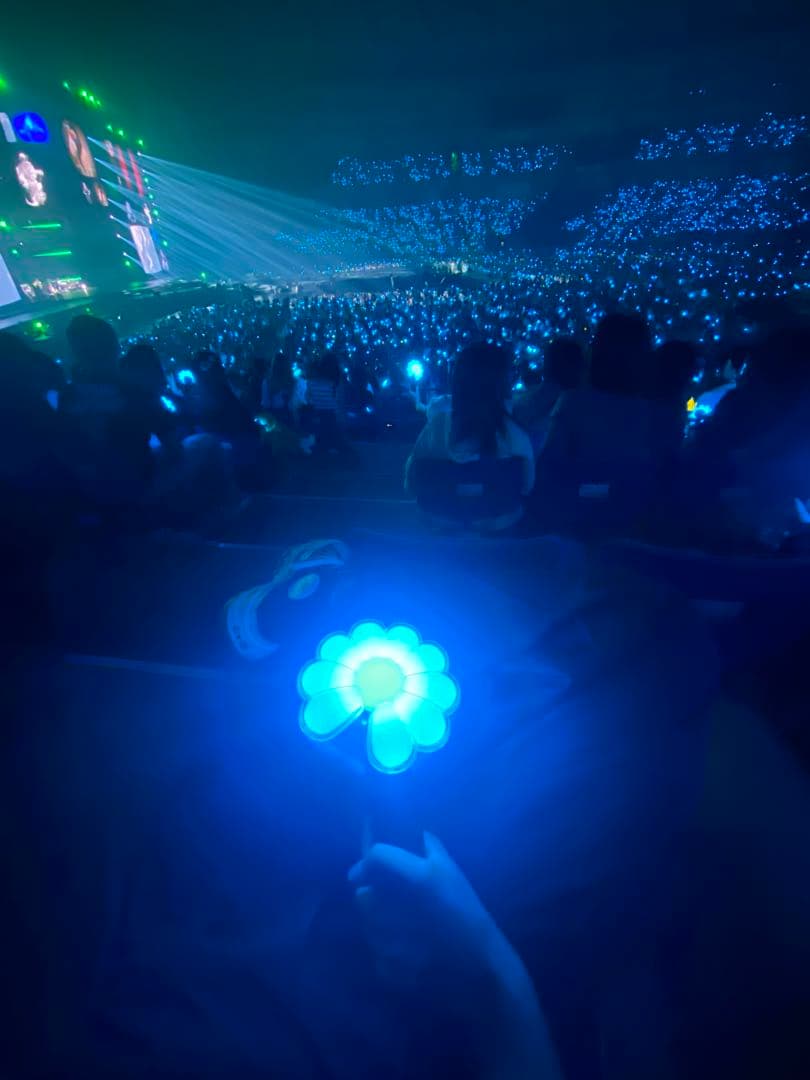 アイドル G-DRAGON OFFICIAL LIGHT STICK