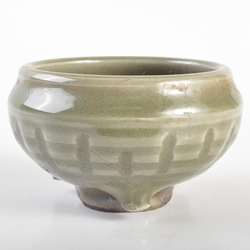 中国　龍泉窯青磁　刻線文　三足香炉　C　R6858E