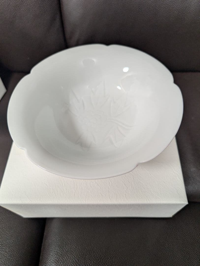 【希少新品】人間国宝 井上萬二 白磁彫文 菓子鉢