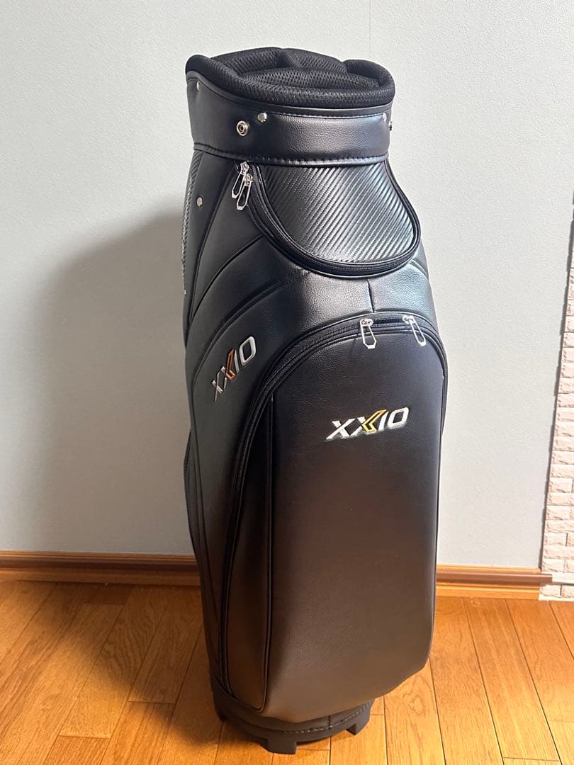 XXIO 超軽量ゴルフバッグ 9.5型