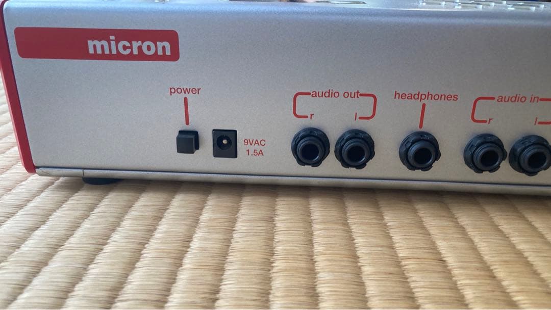 ALESIS MICRON シンセサイザー　廃盤品