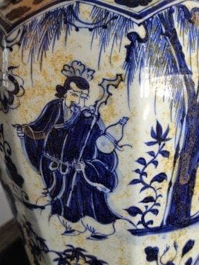 元代青白図梅花瓶