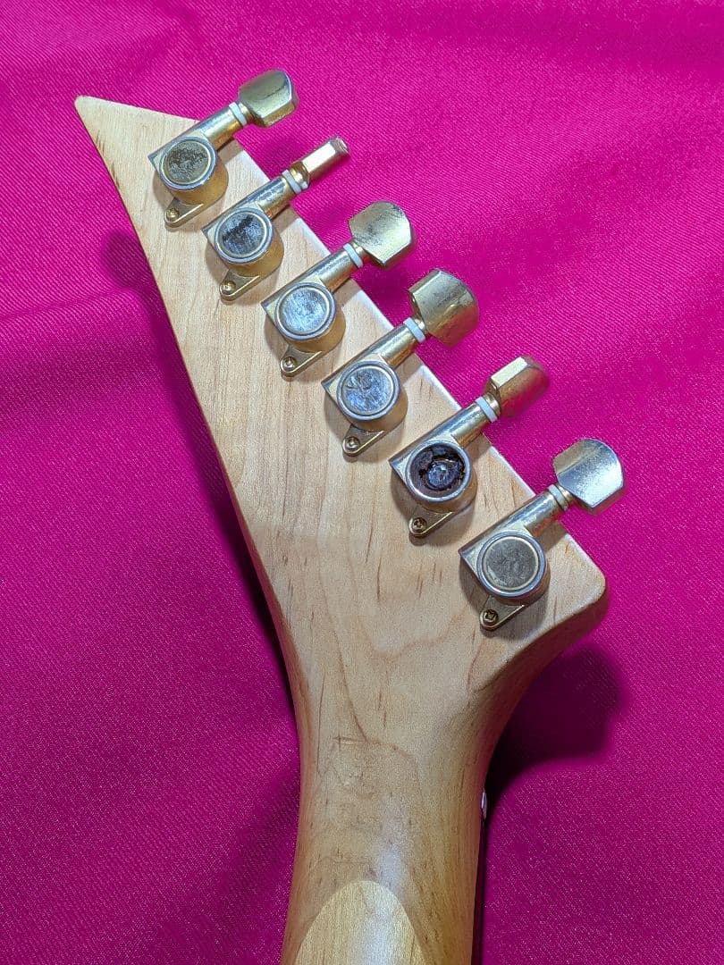 Jemma エレキギター レッド/ブラックトレモロアーム付き