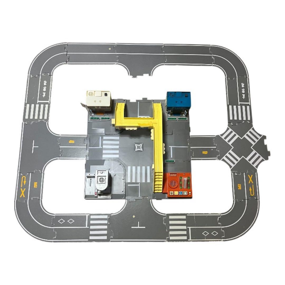 トミカタウン ぼくの街のサウンド交差点DX 付属品　お店　プラキッズ