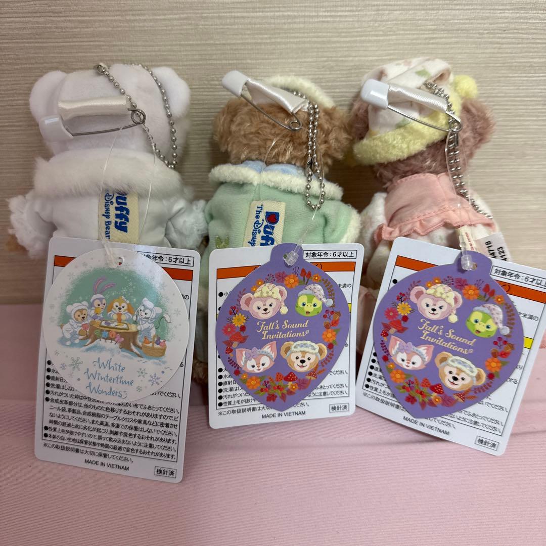 【美品】ダッフィー シェリーメイ ぬいぐるみバッジ