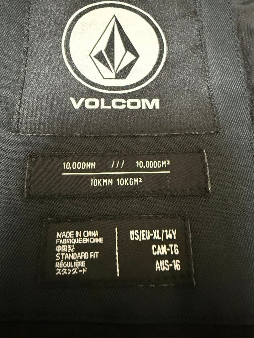 ボルコム　スノーボードウエア　上下セット約160〜170cm