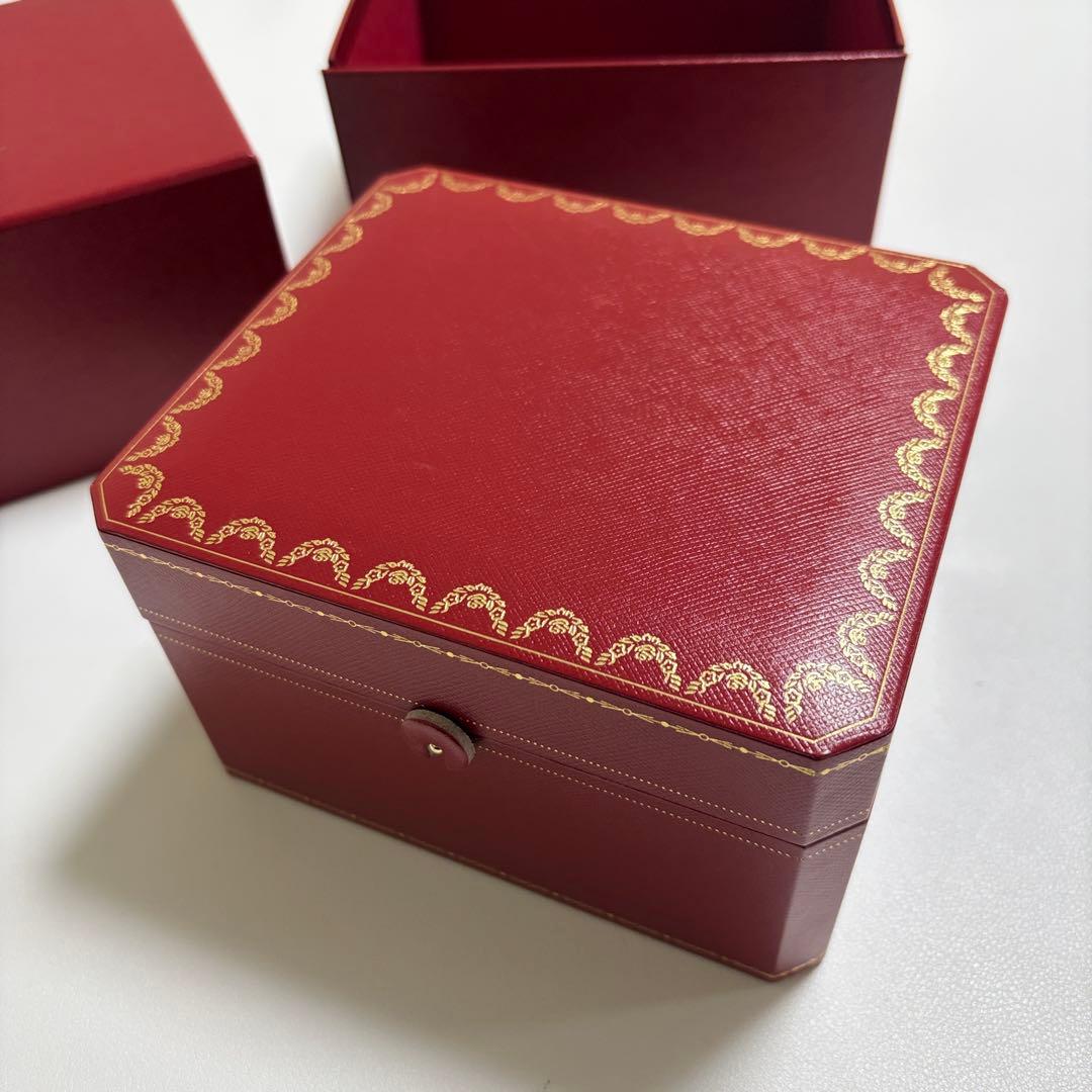 美品　カルティエ　腕時計　ウォッチ　ケース　空箱　現行品