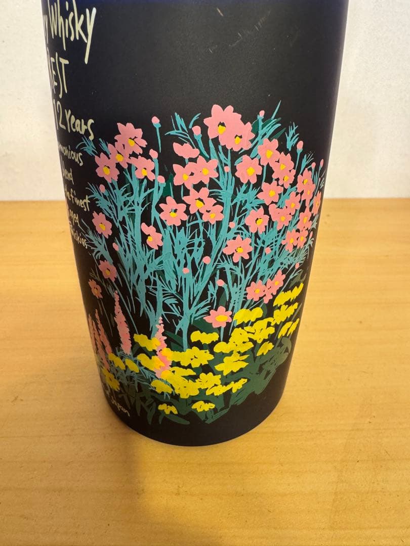 サントリー　ウイスキー　CREST Aged 12 Years