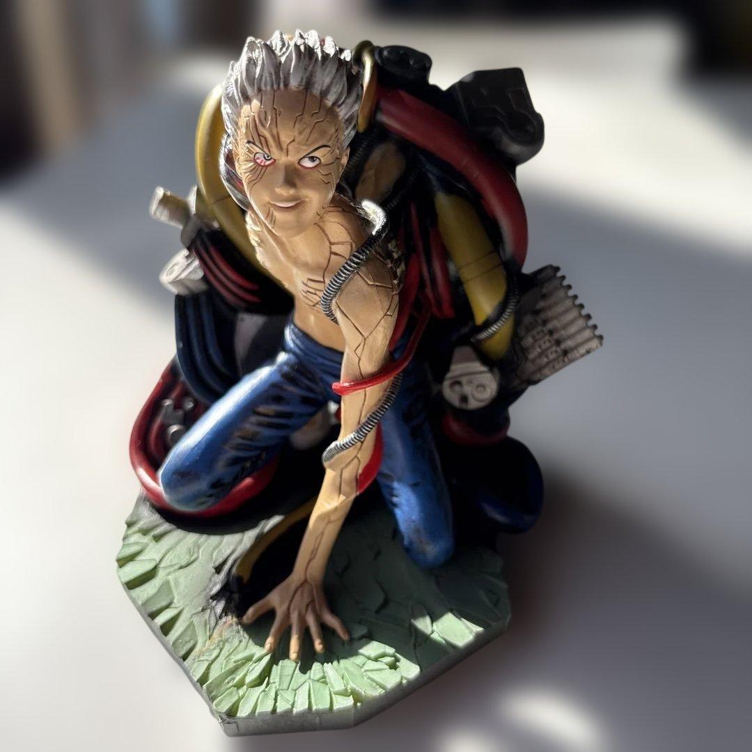 やまと　AKIRAフィギュア　鉄雄　スタチュー