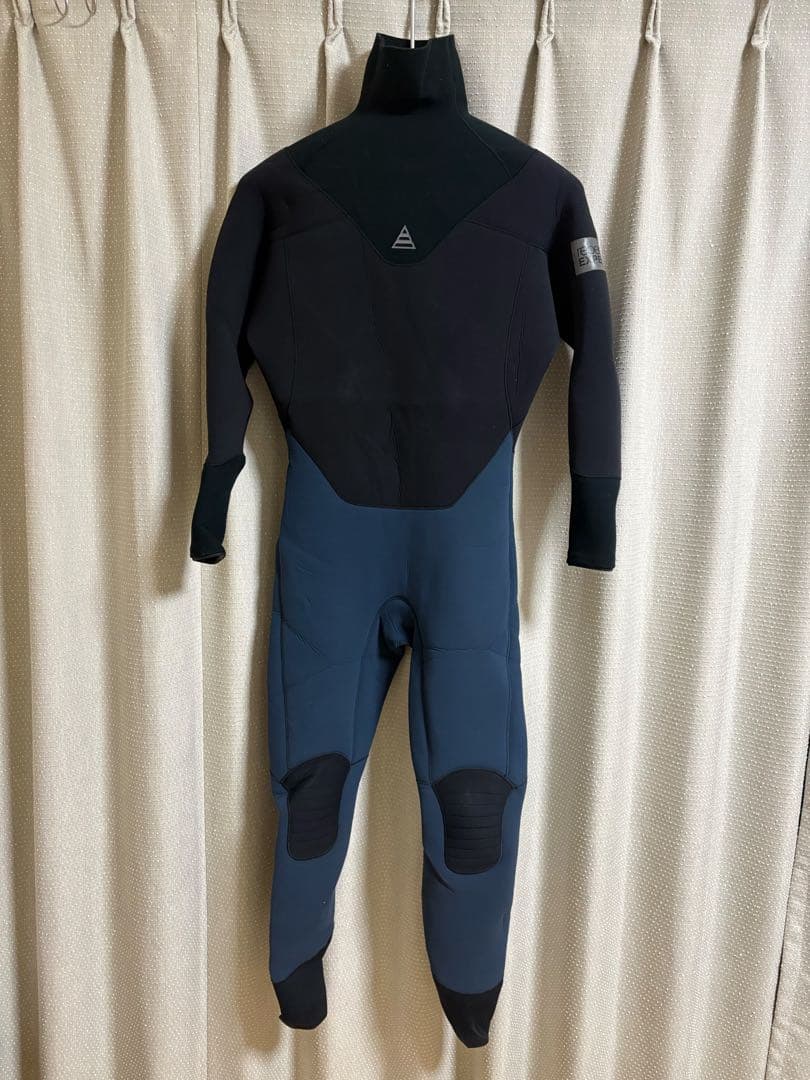 FEVR(フィーバー)3mmセミドライ メンズ XL相当(オーダー品)