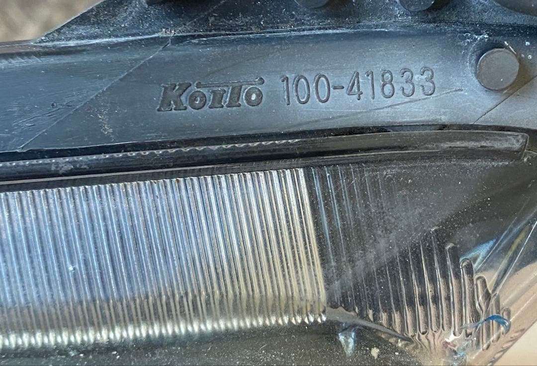 マツダ アクセラ（MAZDA3）純正ヘッドライト 左右セットです。