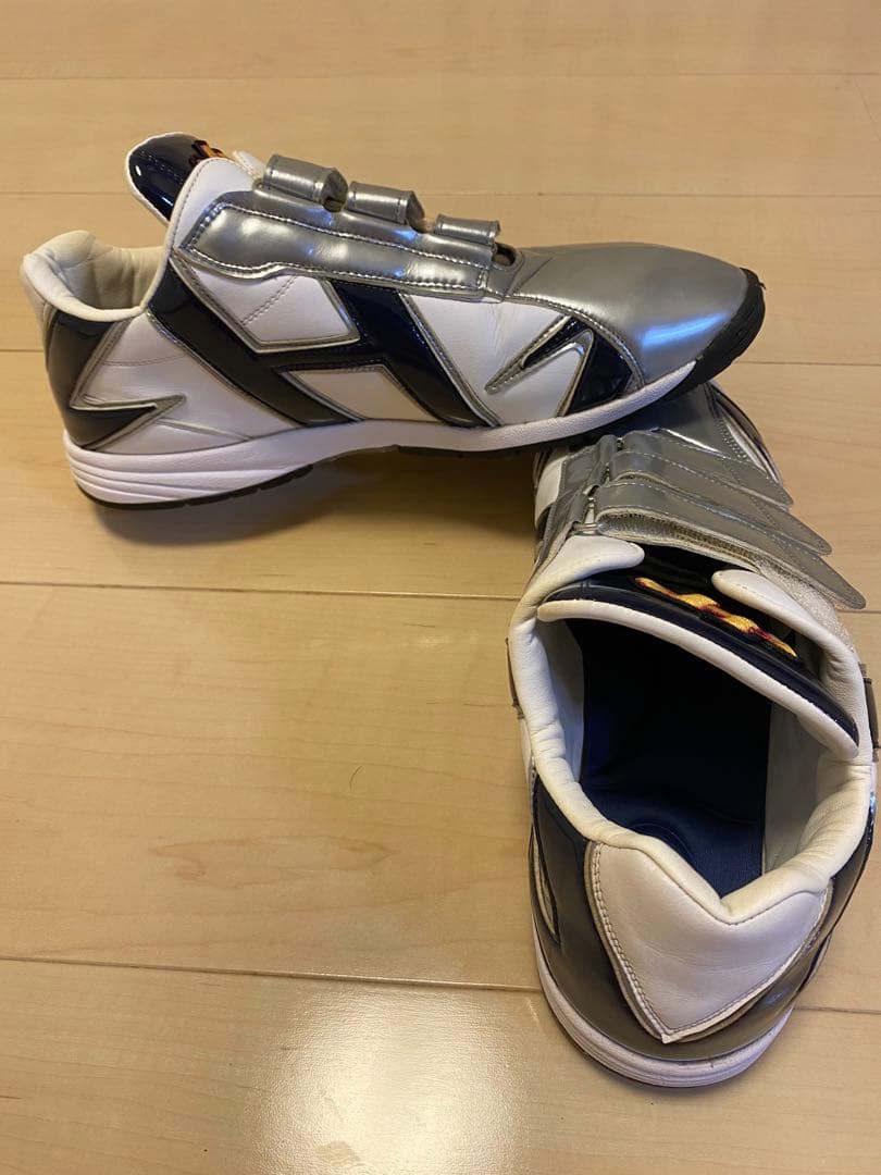 ハタケヤマ トレーニングシューズ