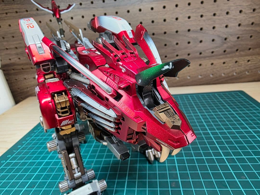 HMMゾイドブレードライガーキャンディ塗装