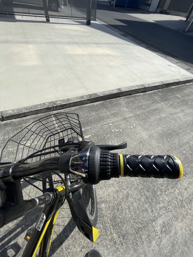 子供用自転車 黒と黄色 24インチ　へいぱぱさん専用