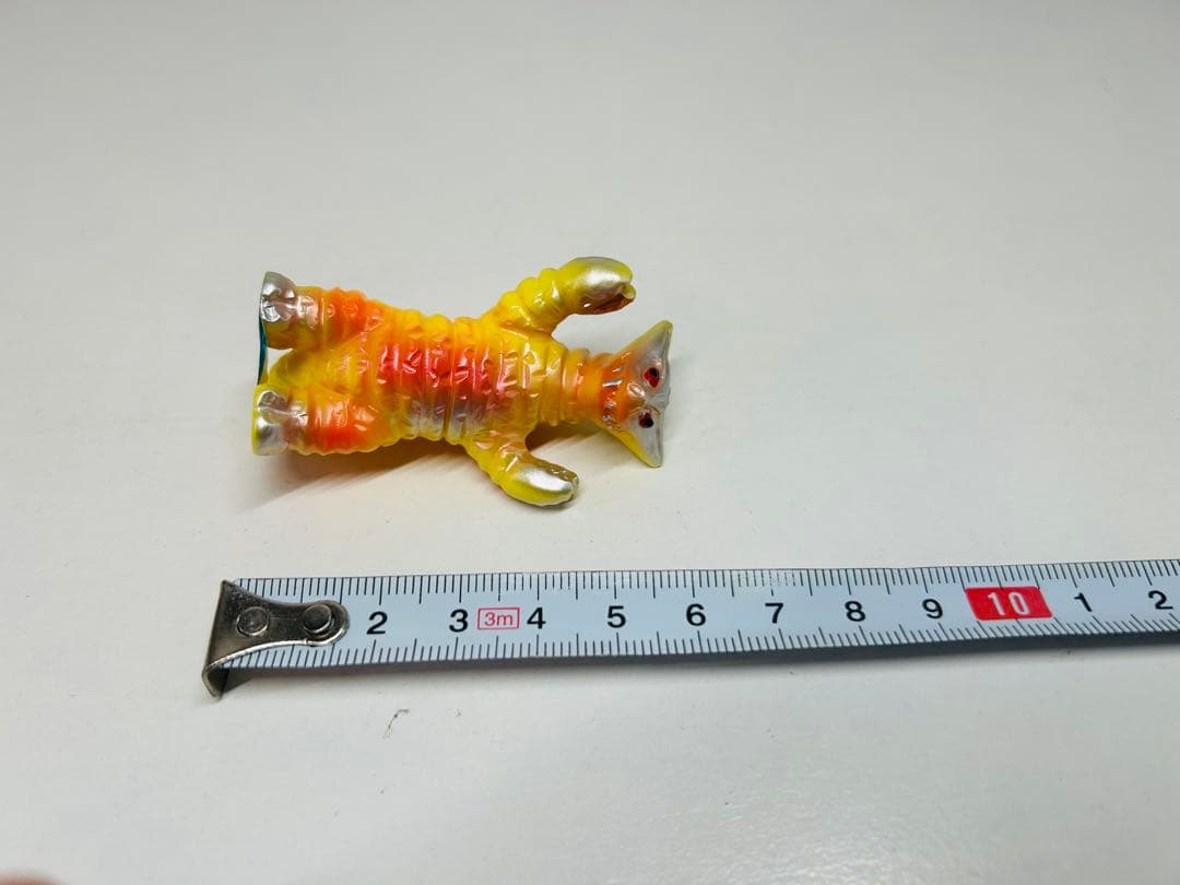 2*t様 ぶたのはな じゃんけんバトル　サドラ　ソフビ 怪獣　ウルトラマン　帰り