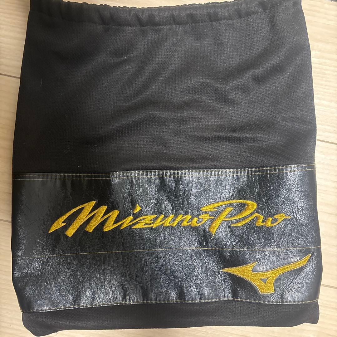 ミズノ 軟式グローブ 赤色　 専用袋付き