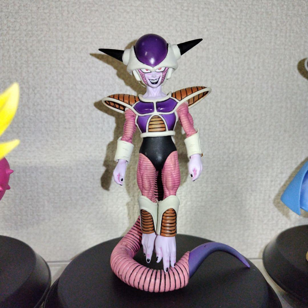 ドラゴンボールフィギュア　一番くじキュイ、組立式DX・BWFCフリーザまとめ売り