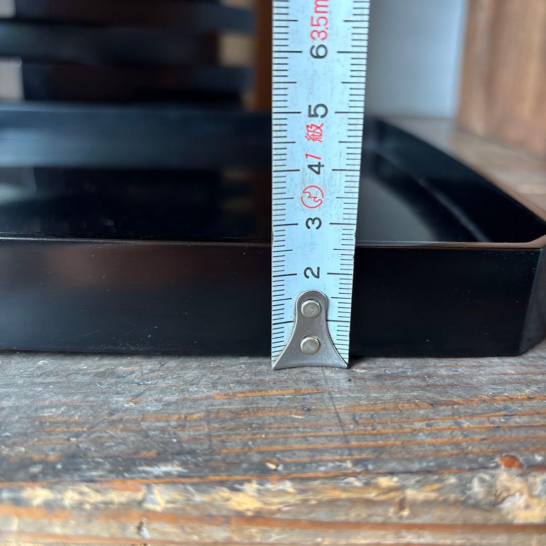 黒角切小会席膳　漆器　本堅地　木箱付き　隅切り　八角　昭和中期