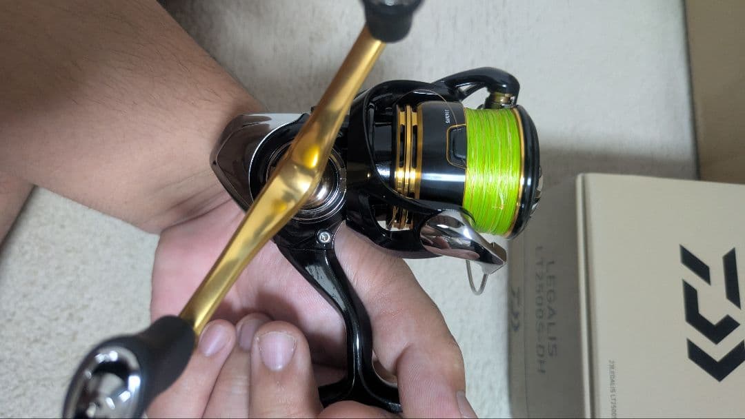 【新品同様】DAIWA 23レガリス LT2500S-DH