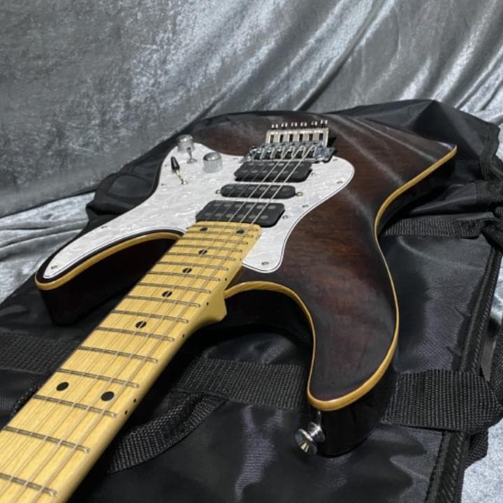 使用感少なめ美品！ SCHECTER SD-2-24 AS 国産本格モデル