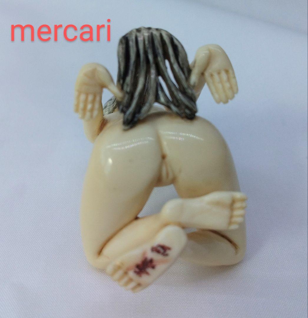 裸婦 根付 ① 紙箱付き