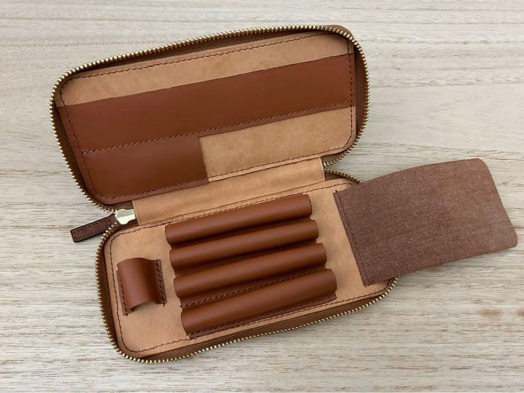 4本挿　ラウンドジップペンケース　ヌメ革　本革　バハギア　似