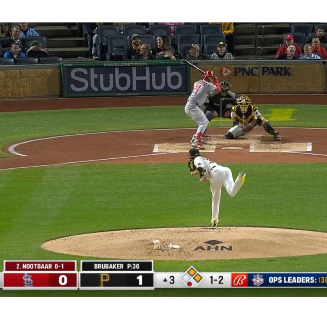 カージナルス ヌートバー 2022年実使用 vsパイレーツ シングルヒット