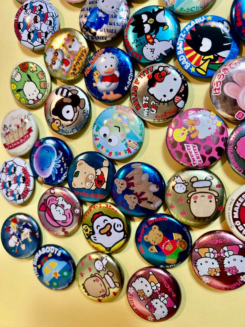 サンリオ　キャラクター大量セット　缶バッジ　【レトロ】　レア