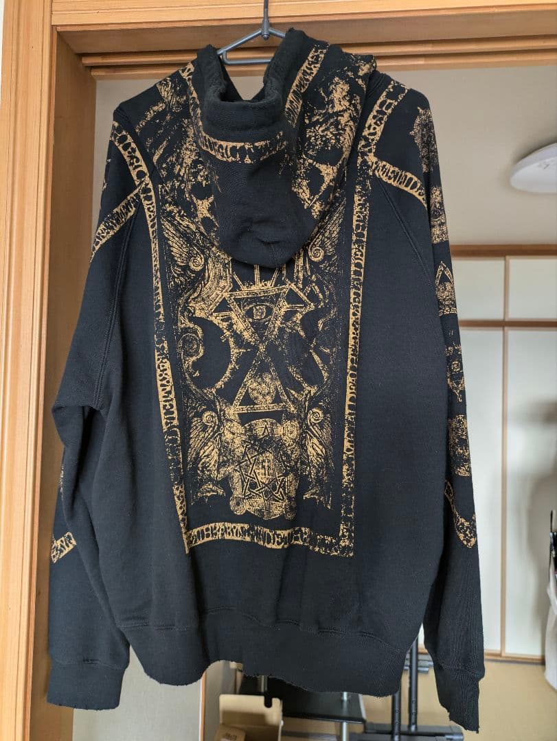 BABYL　ダメージフーディー