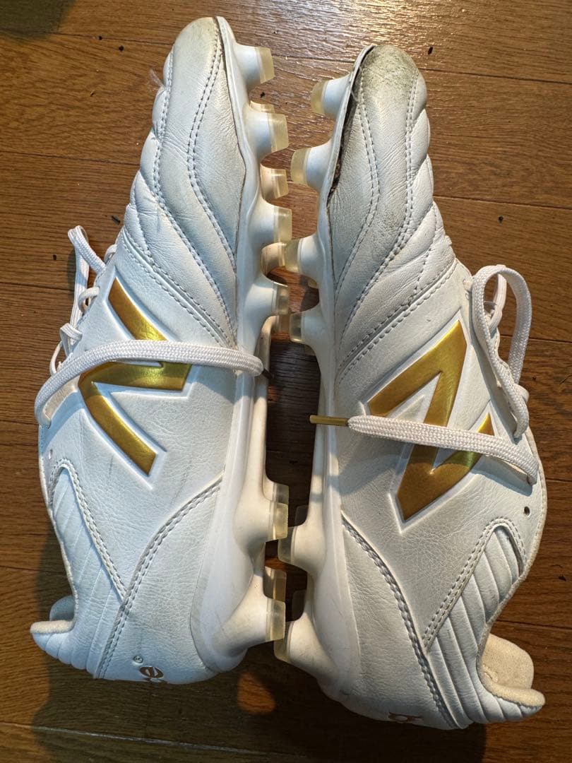 New Balance 442 サッカーシューズ スパイク ホワイト/ゴールド