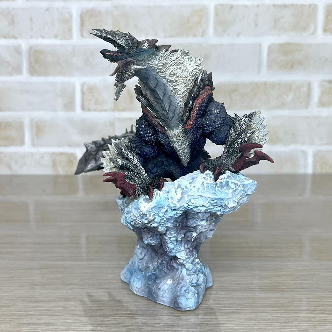 クリエイターズモデル ジンオウガ 亜種 獄狼竜 モンスターハンター フィギュア
