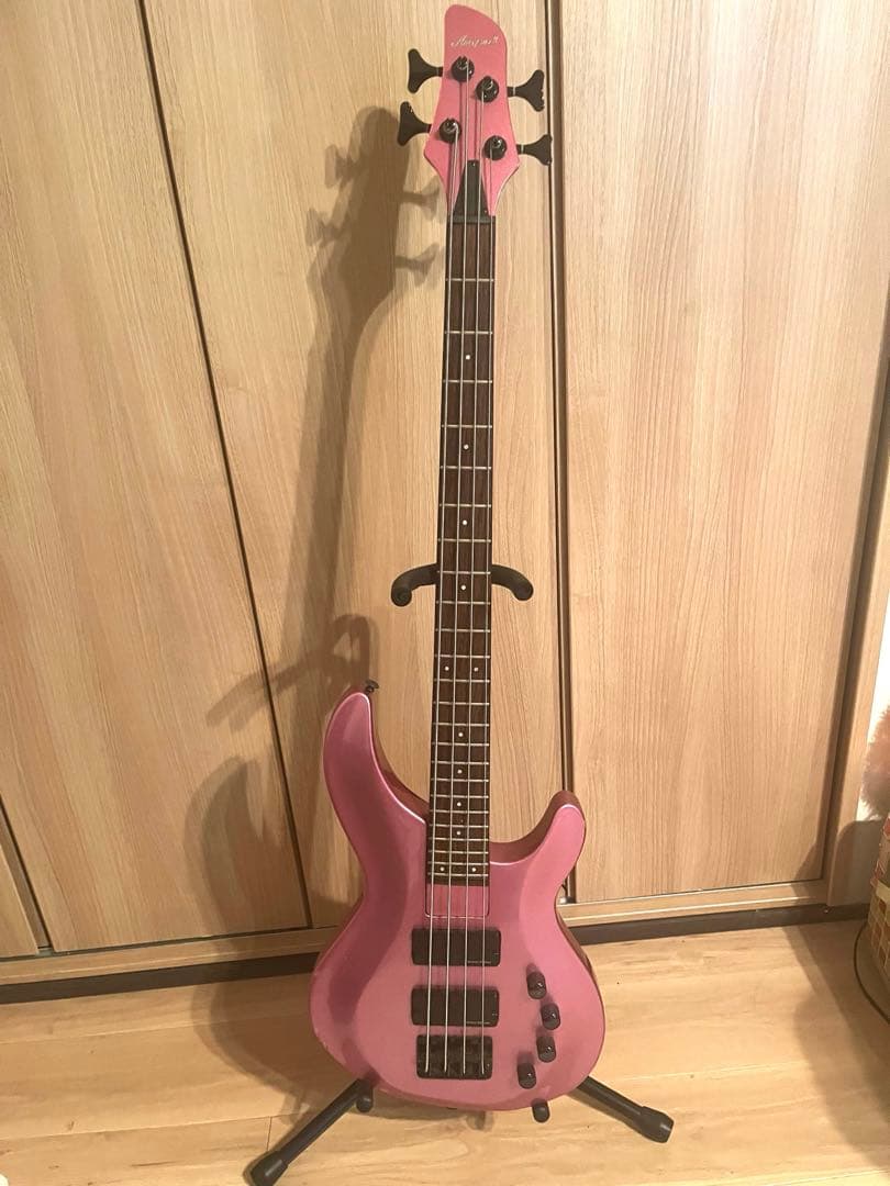 Aria Pro II エレキベース ピンク 4弦 ソフトケース付き／現状品