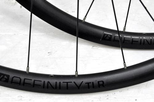 BONTRAGER AFFINITY TLR DISC 700C ホイール