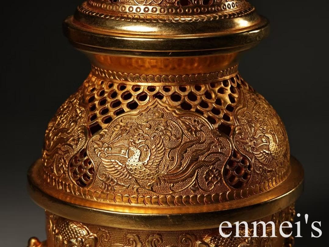 中国古美術・旧蔵五足獣環耳 龍紋線香塔 帝王香炉・純銅製・鏨刻鎏金・茶道・文房具