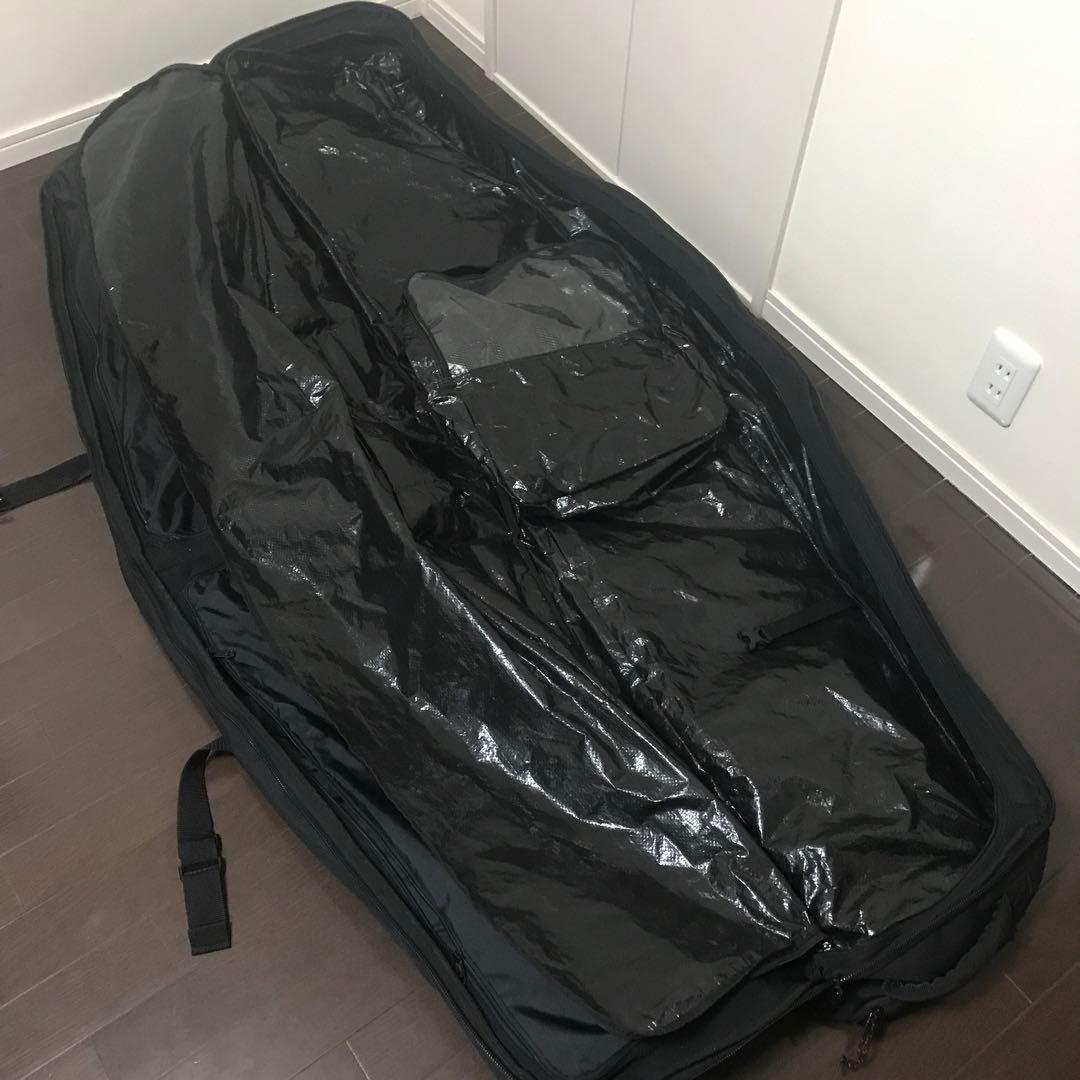 バートン　スノーボードバッグ　トラベルバッグ　キャスター付き