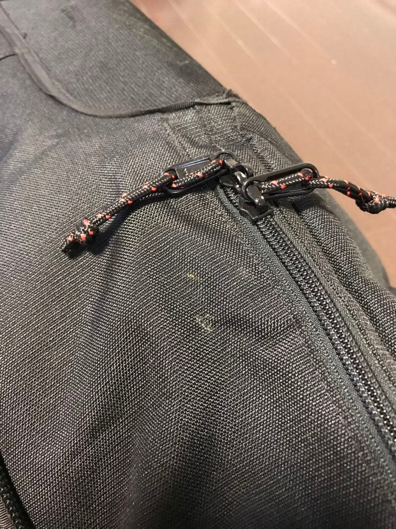 バートン　スノーボードバッグ　トラベルバッグ　キャスター付き