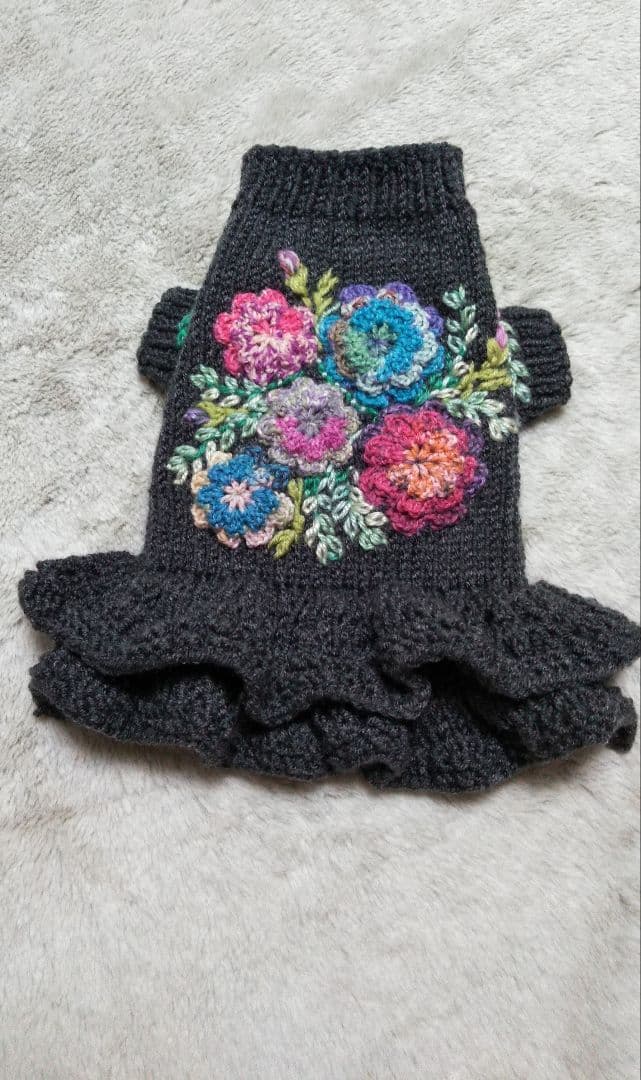 R06-2 (お花ニットワンピース)