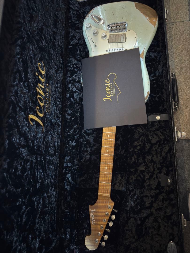 O*A様 Iconic guitars Solana Vm sonic blue