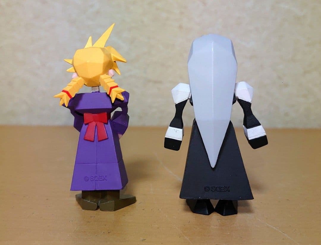 FF7 ファイナルファンタジー7 シークレット クラウド 女装 ミニフィギュア