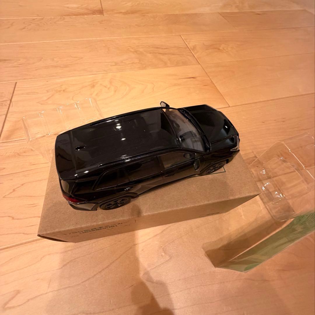 トヨタ RAV4 カラーサンプルミニカー adventure ブラックマイカ